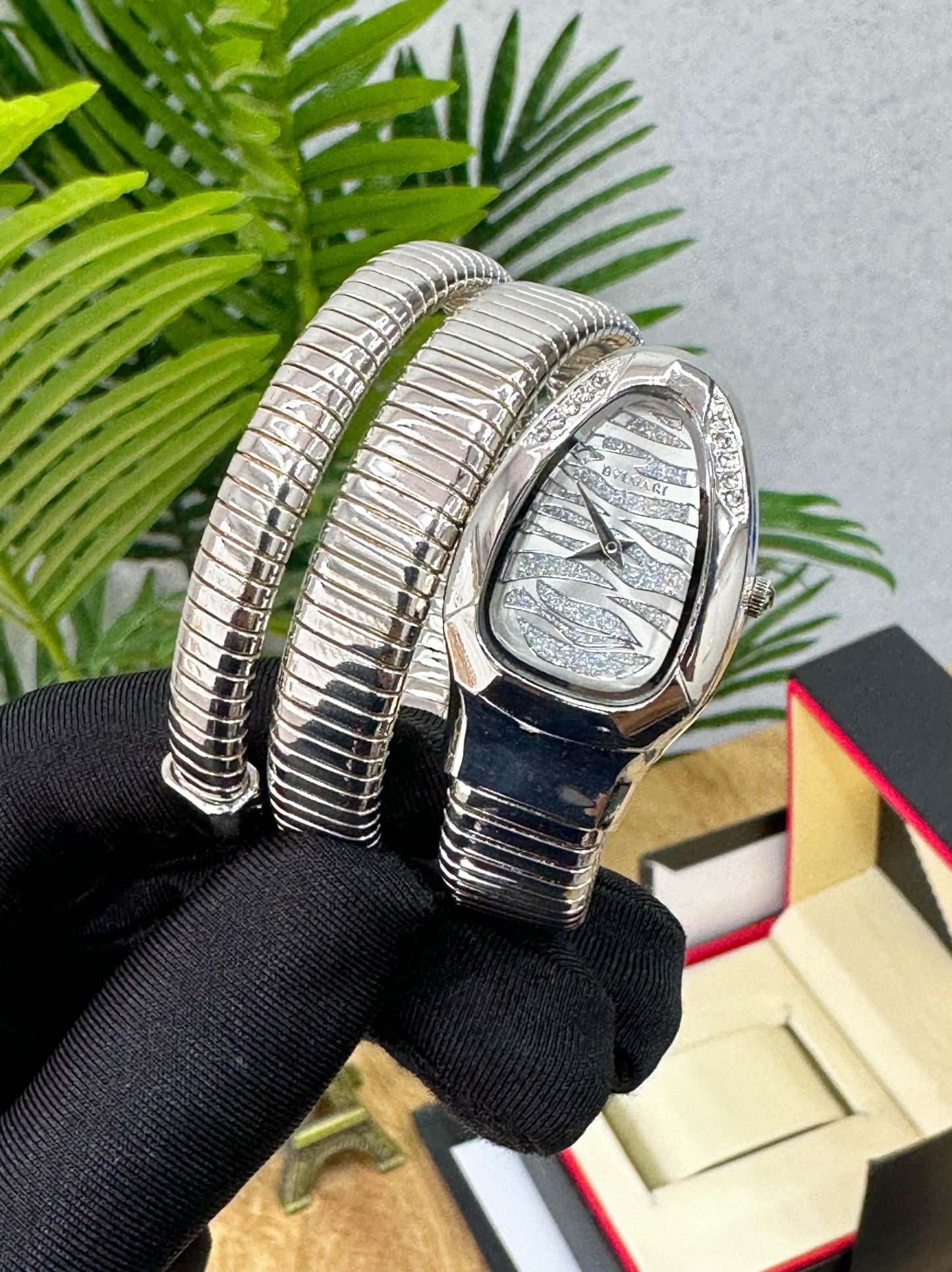 NEW LUXURY, BEAUTY FOR WOMEN'S BVLGARI SERPENTI ALL SILVER