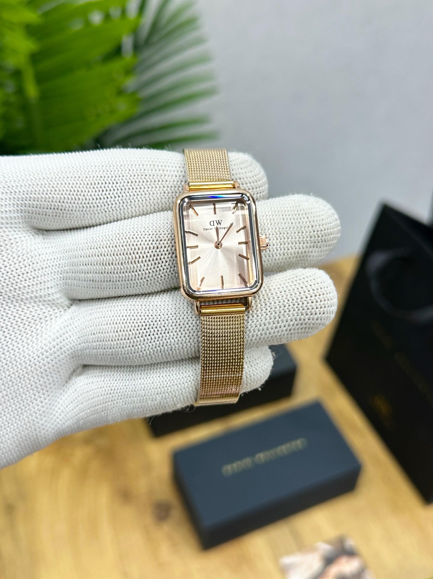 NEW & EXCLUSIVE! DANIEL WELLINGTON DW QUADRO WATCH FOR HER