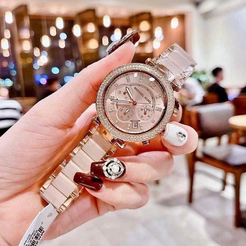 Michaell Kors Parker for her