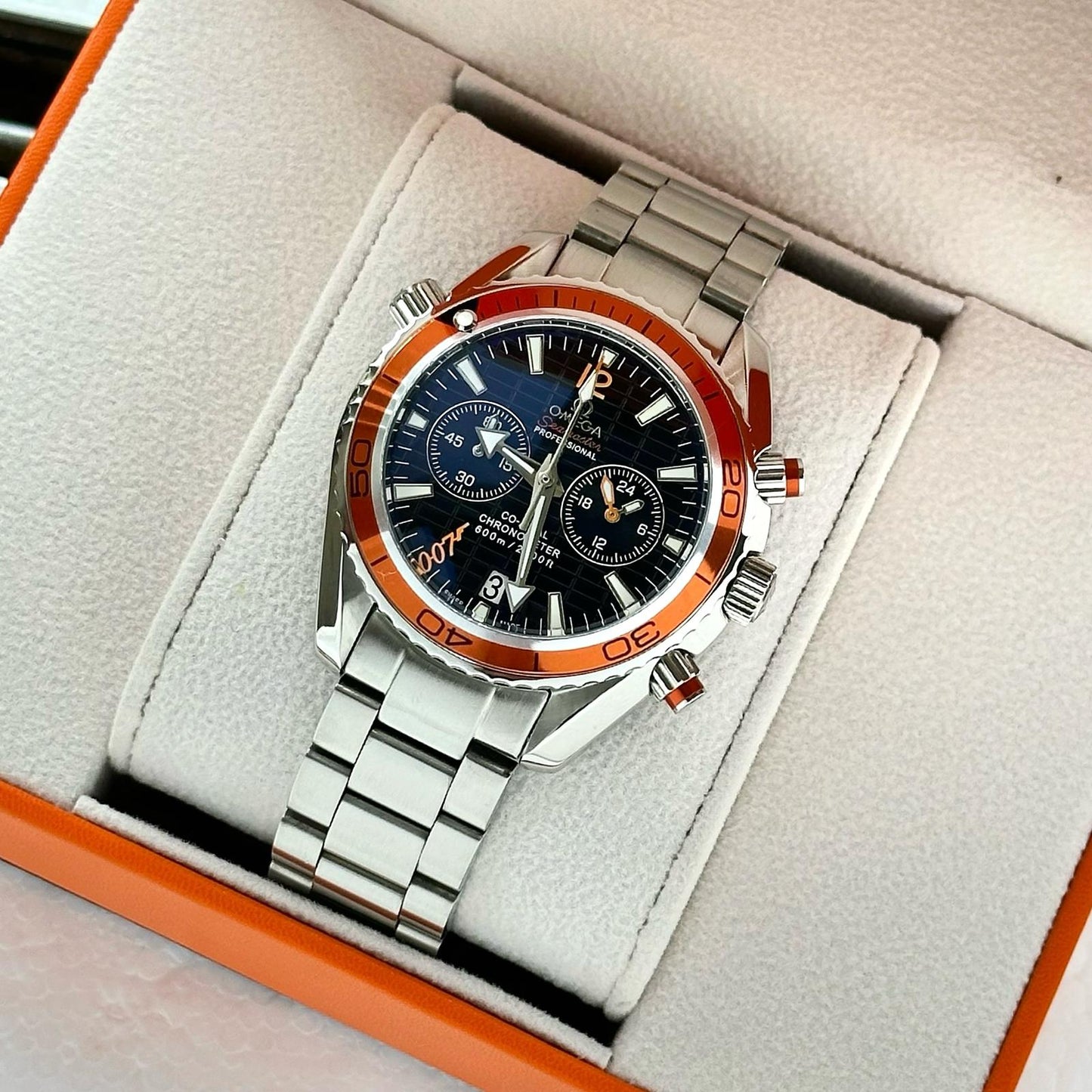 Omegaa Seamaster Planet Ocean Quartz Japan